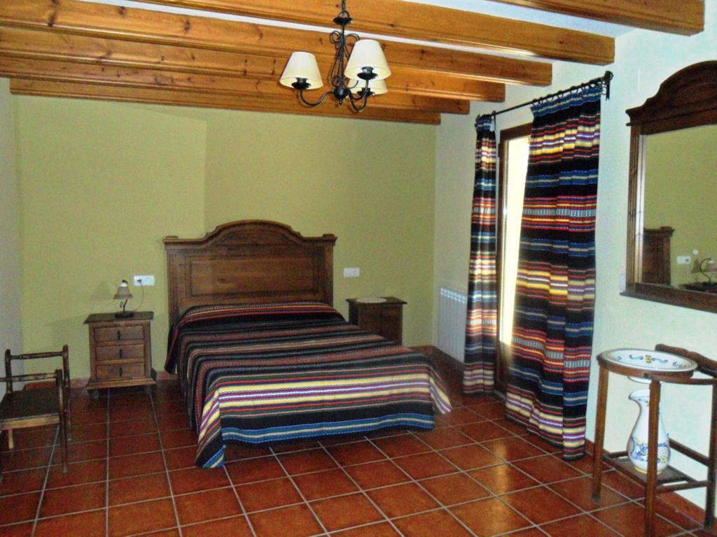Casestonet Forcall Chambre photo